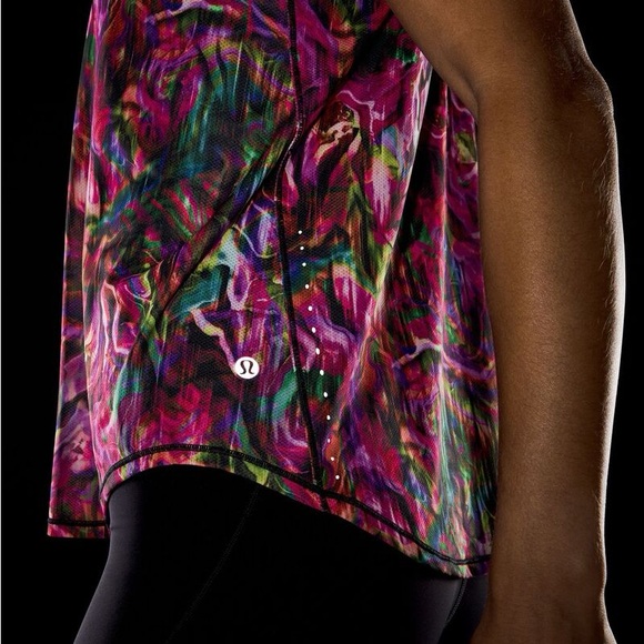 Lululemon High Neck Running and Training Hyper Flow Pink Tank Top S - Picture 11 of 11